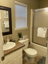 5 Dunholme Dr in Bella Vista, AR - Building Photo - Building Photo