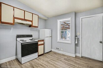 126 W Elm St in Norristown, PA - Building Photo - Building Photo