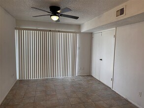 12202 Copper Tree Pvt Ln in Houston, TX - Building Photo - Building Photo