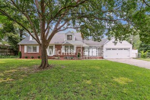 1639 N Garland St in Wichita, KS - Building Photo