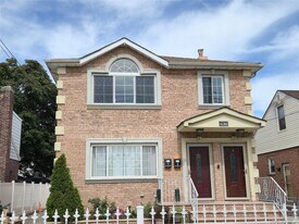 219-23 114th Rd in Queens, NY - Building Photo