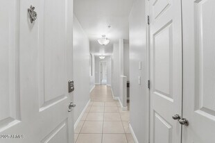 5350 E Deer Valley Dr in Phoenix, AZ - Building Photo