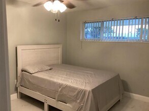 8571 NW 26th St, Unit 8571 in Sunrise, FL - Building Photo - Building Photo