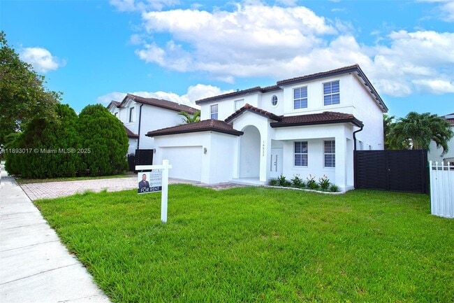 14532 SW 13th Terrace in Miami, FL - Building Photo - Building Photo