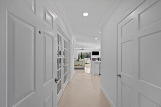 13321 Polo Club Rd in Wellington, FL - Building Photo - Building Photo