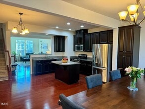 408 Berry Chase Way in Cary, NC - Building Photo - Building Photo