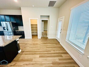 14906 Palmer Crk in San Antonio, TX - Building Photo - Building Photo