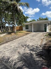 1704 SW 43rd Ave in Fort Lauderdale, FL - Building Photo - Building Photo