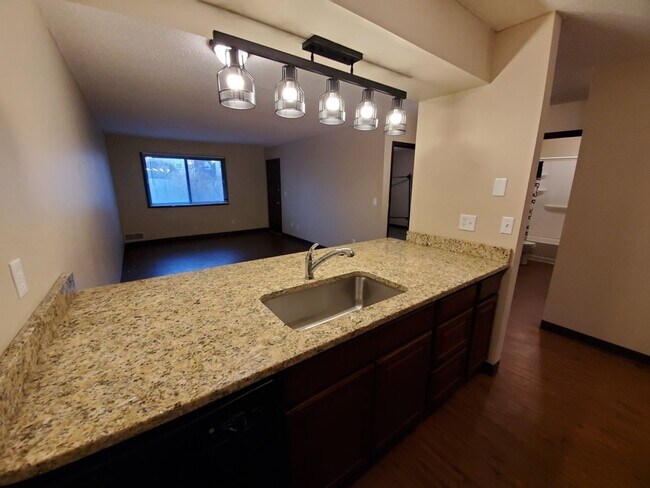 1108-1110 E McKinley Ave in Des Moines, IA - Building Photo - Building Photo