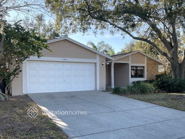 16027 Eagle River Way in Tampa, FL - Building Photo - Building Photo