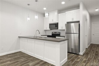 29 Violet Ave W in Pharr, TX - Building Photo - Building Photo