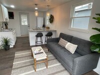 1121 E Main St photo'