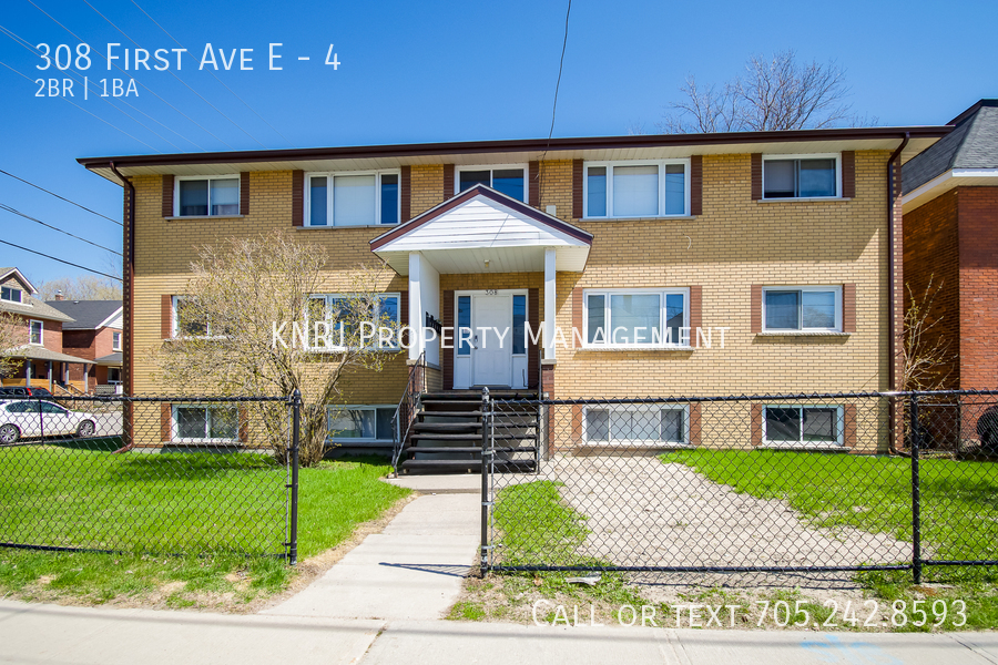 308 1st Ave E in North Bay, ON - Building Photo