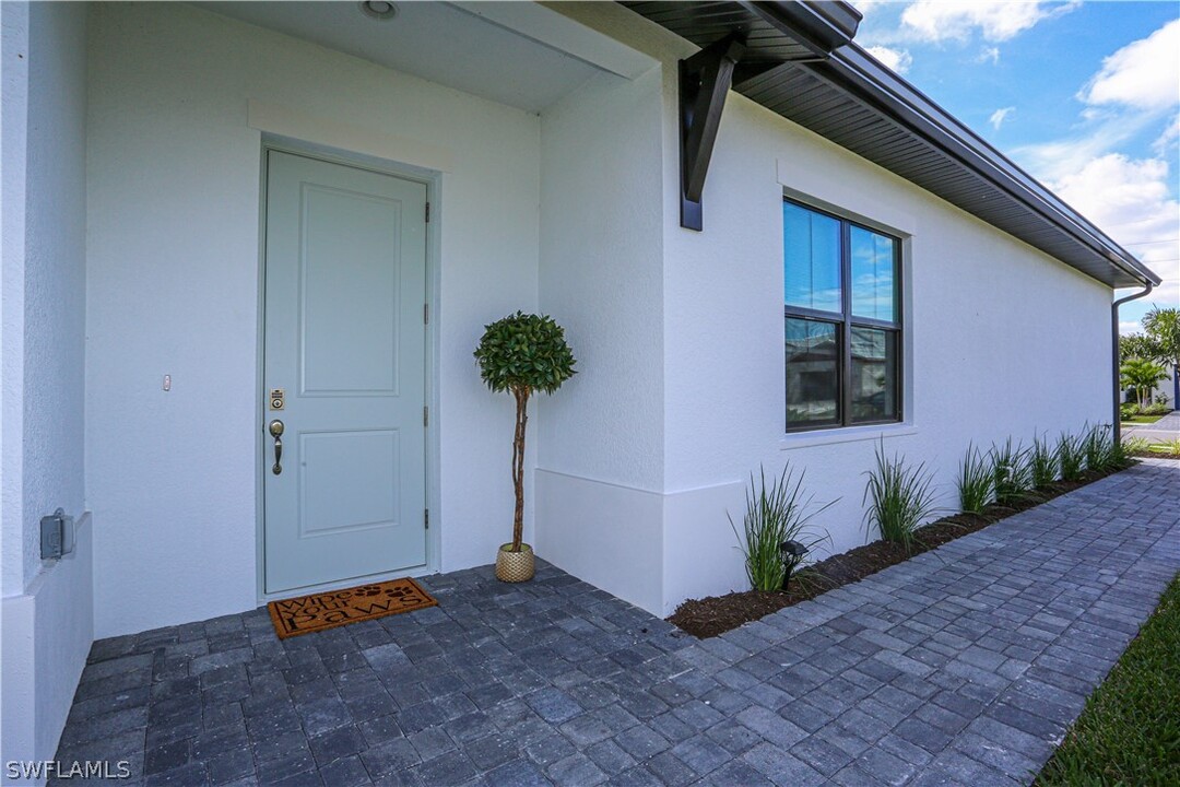 14759 Kingfisher Lp in Naples, FL - Building Photo