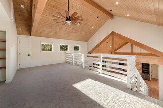 1475 Anderson Ln in Santa Barbara, CA - Foto de edificio - Building Photo