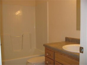 108 Tarawa Terrace in Waynesville, MO - Building Photo - Building Photo