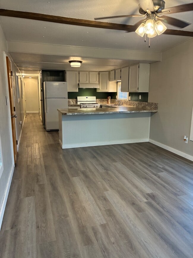 511 S H St in Rupert, ID - Building Photo - Building Photo