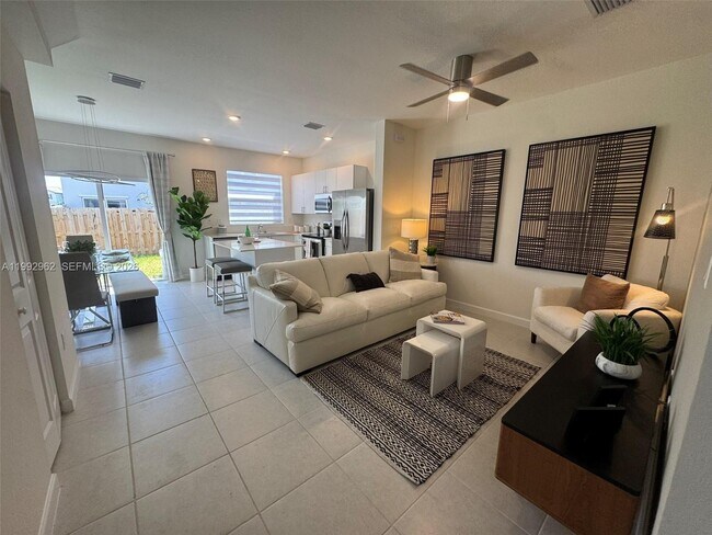 27687 SW 155th Ct in Homestead, FL - Building Photo - Building Photo