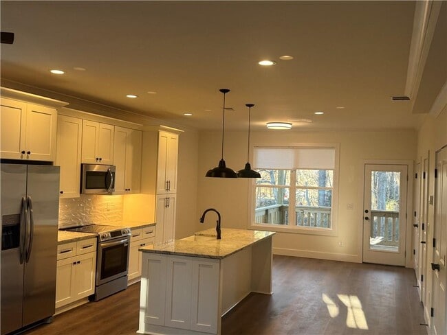 property at 114 McWhirter Pl