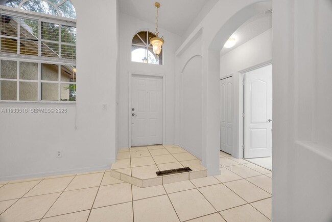 18322 SW 94th Ct in Palmetto Bay, FL - Building Photo - Building Photo