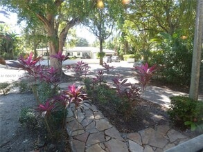 409 Marmore Ave in Coral Gables, FL - Building Photo - Building Photo