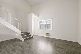 MC Eleanor, LLC in Los Angeles, CA - Building Photo - Interior Photo