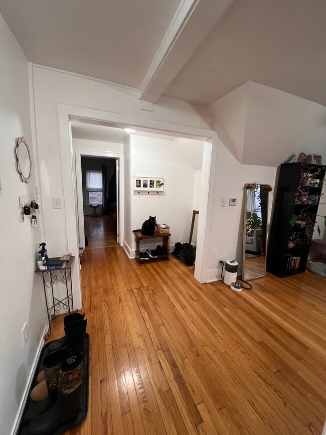 17 Idlewild Park, Unit 2nd floor in Watervliet, NY - Building Photo - Building Photo