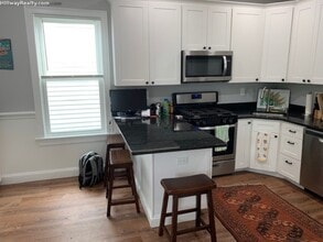 38 Crescent Ave, Unit 3 in Boston, MA - Building Photo - Building Photo