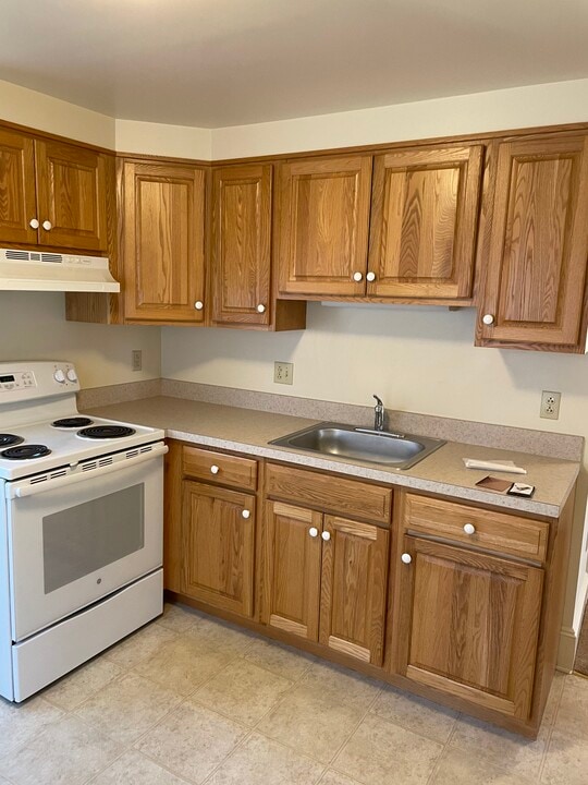 159 N Delmorr Ave, Unit 159 N Delmorr Ave 2nd Fl in Morrisville, PA - Building Photo