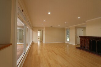 8005 Kentwood Ave in Los Angeles, CA - Building Photo - Building Photo