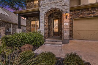 113 Groesbeck Ln in Leander, TX - Foto de edificio - Building Photo