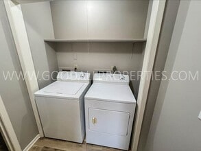 2087 NW Hickory Ln in Ankeny, IA - Foto de edificio - Building Photo