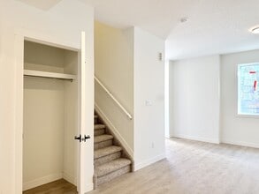 14002 123a Ave NW in Edmonton, AB - Building Photo - Building Photo