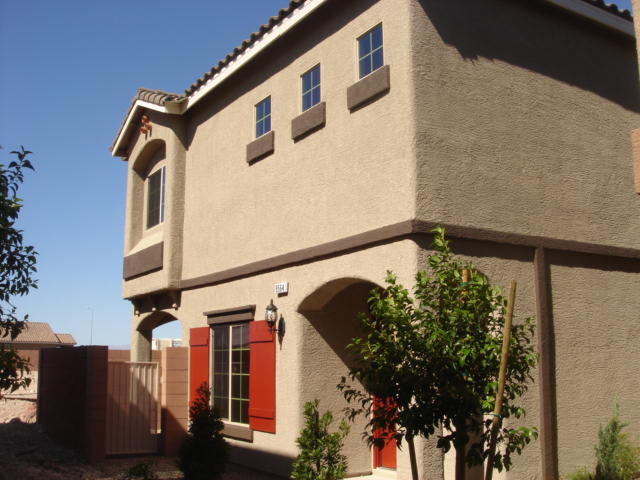 9564 Volk Ave in Las Vegas, NV - Building Photo