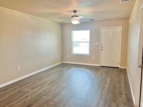 2411 B Duntov Dr in Temple, TX - Building Photo - Building Photo