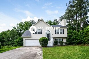 2060 Harvest Cir in Fairburn, GA - Building Photo