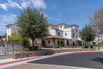 Wolf Waters Place in La Quinta, CA - Building Photo - Primary Photo