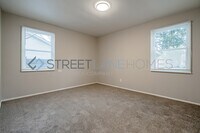 1112 Cornish St NE photo'