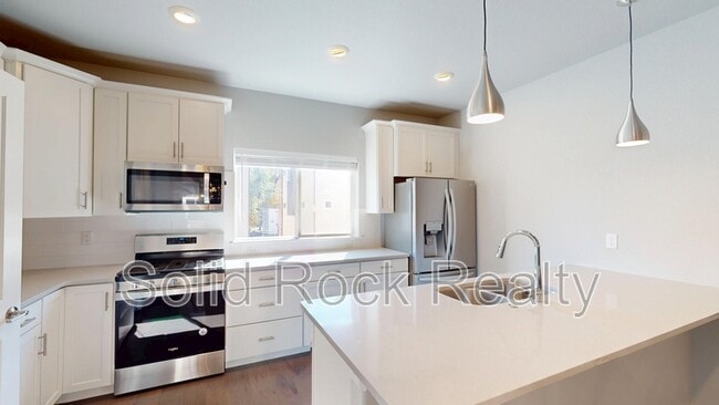 1758 Creek Edge Vw in Colorado Springs, CO - Building Photo - Building Photo