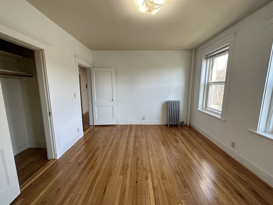 120 Warren St, Unit 11 in Boston, MA - Building Photo