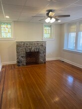 914 Elizabeth Ave, Unit F in Laureldale, PA - Building Photo - Building Photo