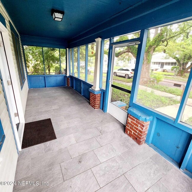 1735 Brackland St in Jacksonville, FL - Building Photo - Building Photo