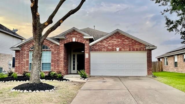 5609 Walid Ln in Rosenberg, TX - Building Photo