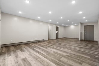 StoneGate Apartments in Middletown, CT - Foto de edificio - Building Photo