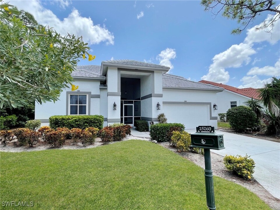 25260 Bay Cedar Dr in Bonita Springs, FL - Building Photo