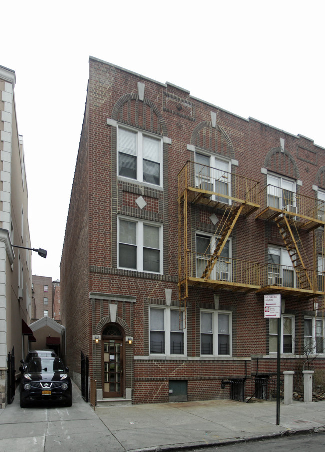 3131 Perry in Bronx, NY - Building Photo - Building Photo