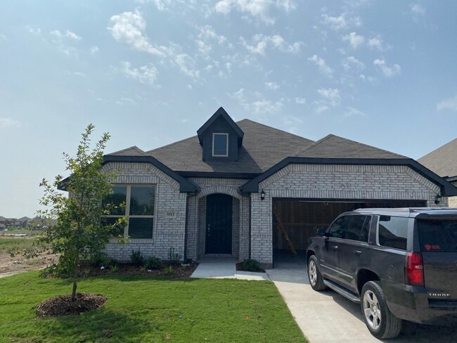 5513 Mountain Island Dr in Fort Worth, TX - Building Photo - Building Photo