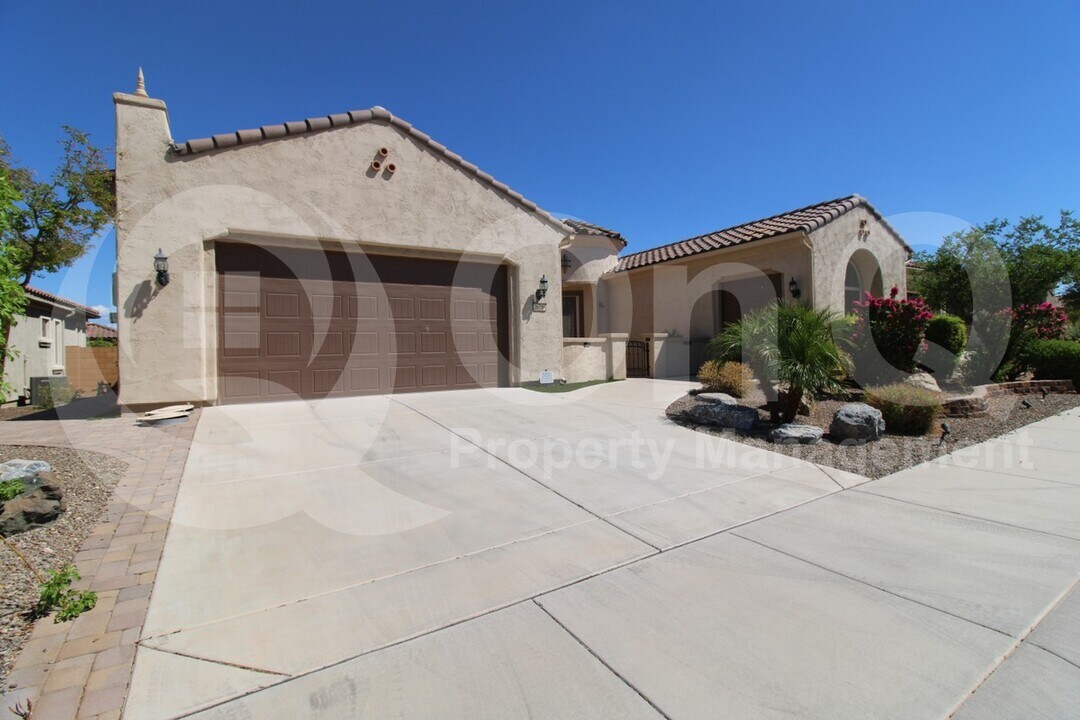 26756 W Piute Ave in Buckeye, AZ - Building Photo