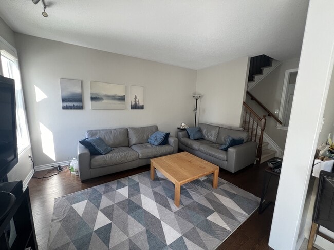 151 Lily Pond St in Ottawa, ON - Building Photo - Building Photo