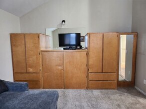 56856 Enterprise Dr in Bend, OR - Building Photo - Building Photo